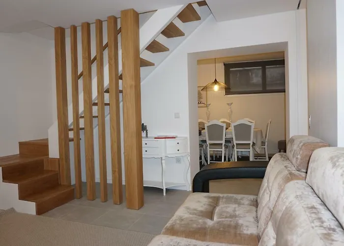 House 41 维拉诺瓦-德法马利